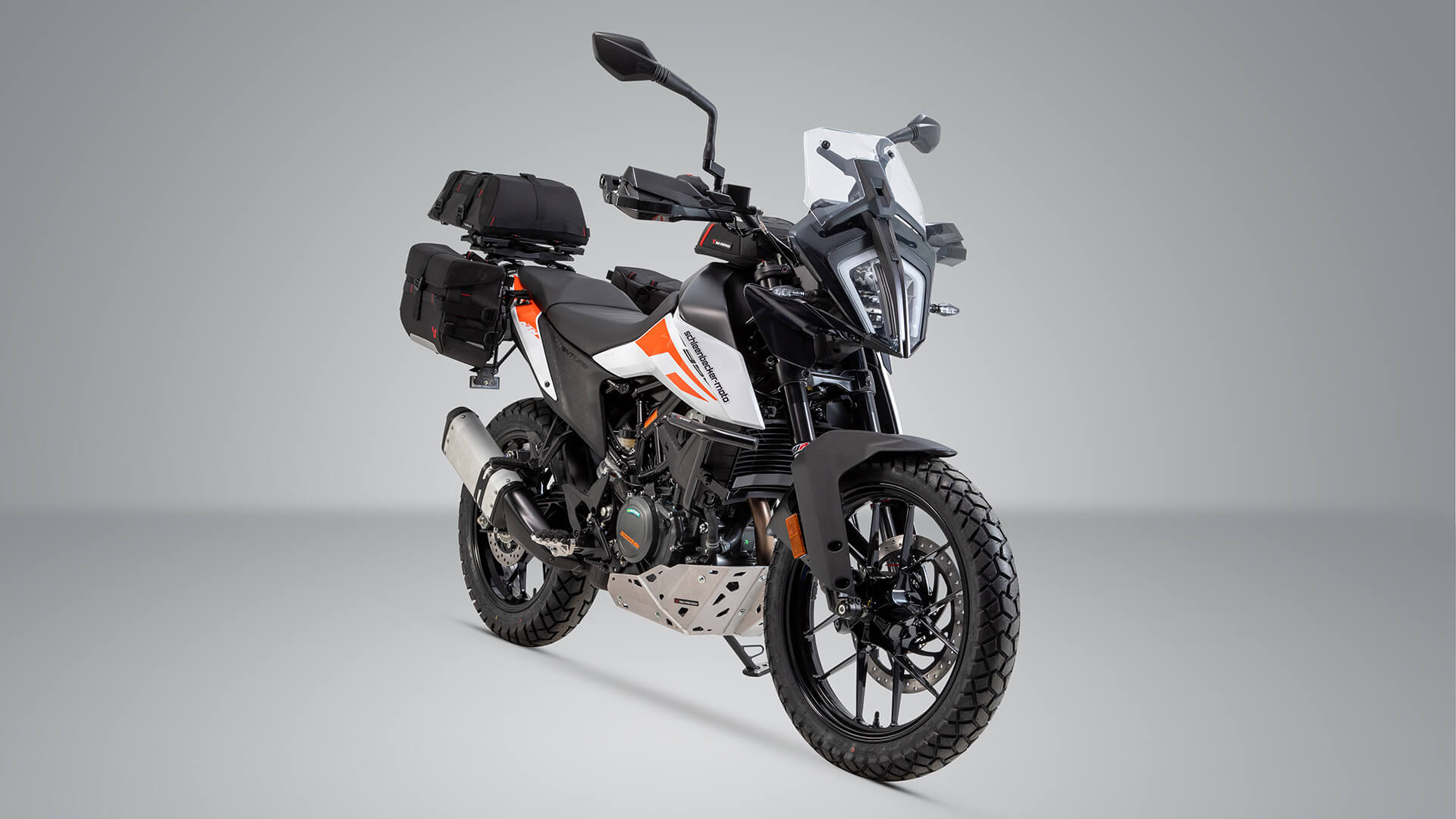 SWMOTECH stattet die KTM 390 Adventure mit Zubehör aus. SWMOTECH